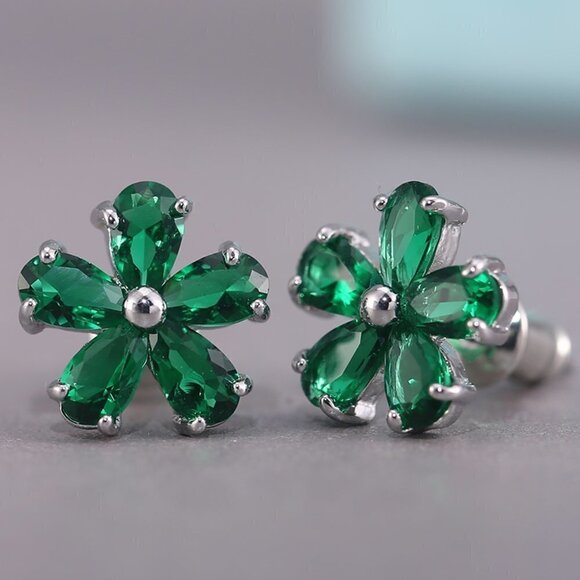 🌸Beautiful Tiny Plum Blossom Zircon Dainty Stud Earrings for Women,UNVN1… - Picture 1 of 4